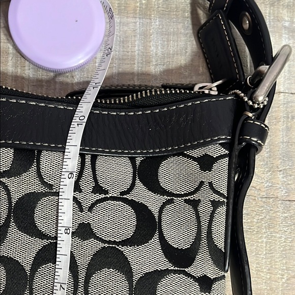 NIB Coach Crossbody Bag - Classic Black and gray print - adjustable strap. - Picture 12 of 15